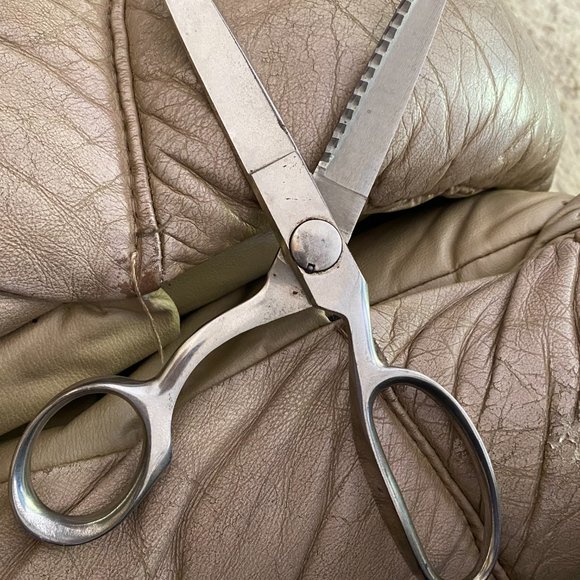 Vintage WISS Pinking Shears Scissors - Picture 3 of 3